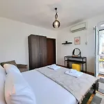 - 3bd For Family & Friends * Burgas