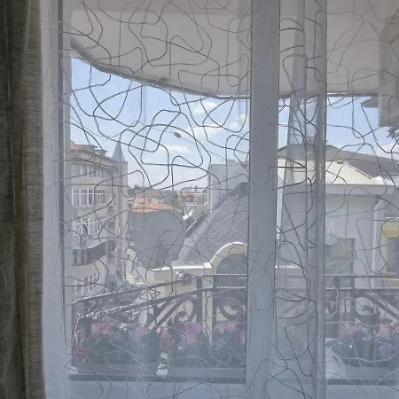 - 3bd For Family & Friends Apartment