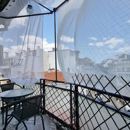 - 3bd For Family & Friends Apartment