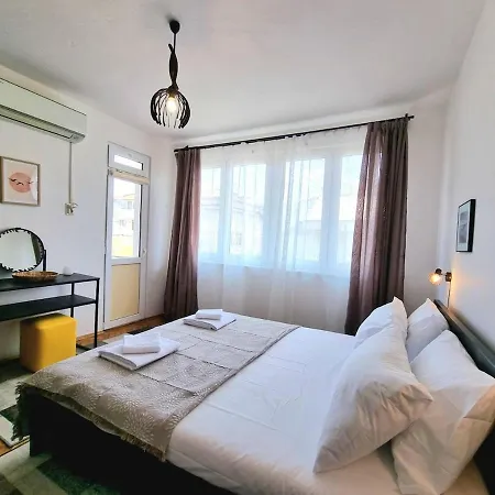 - 3bd For Family & Friends * Burgaz