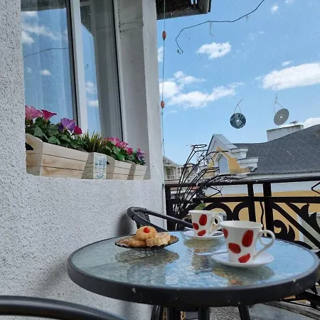 - 3bd For Family & Friends Apartment *