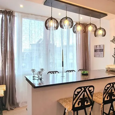 Apartment - 3bd For Family & Friends *