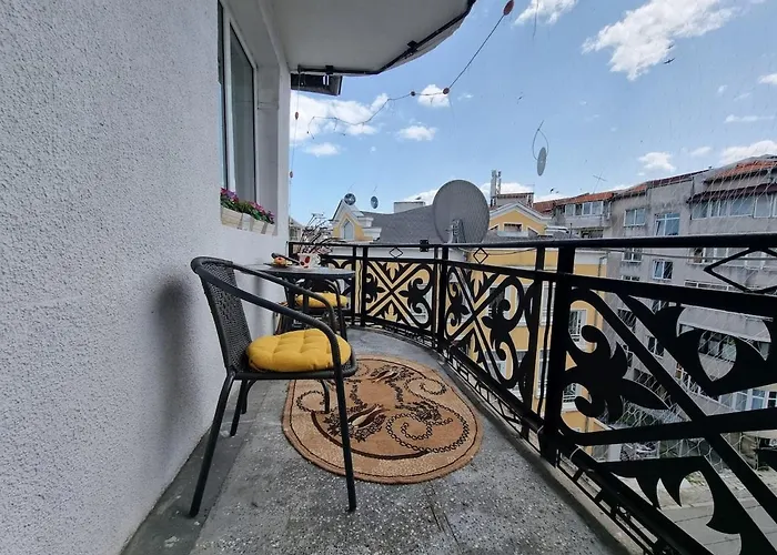 - 3bd For Family & Friends Бургас