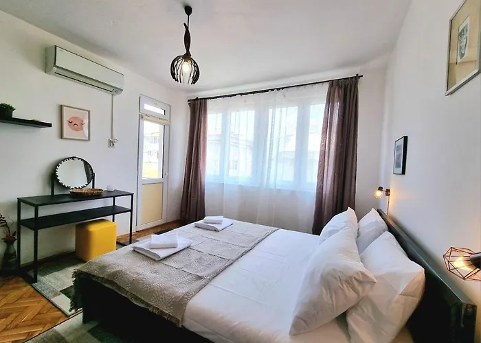 - 3bd For Family & Friends * Бургас